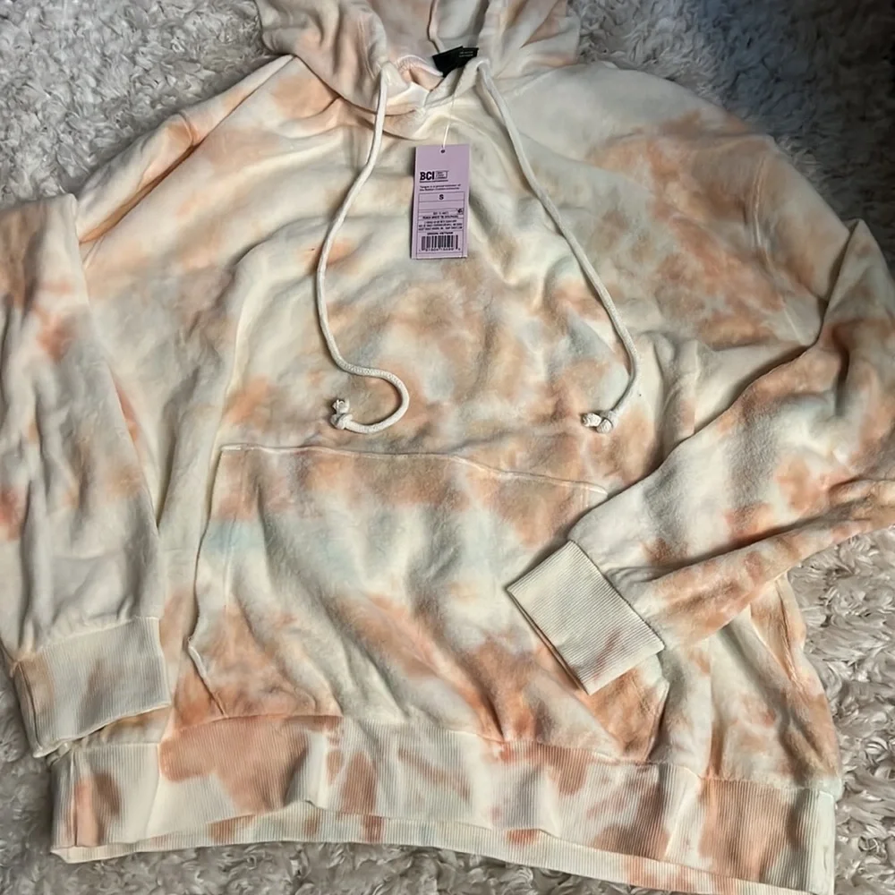 NWT wild fable tie dye sweatshirt size small - Picture 3 of 4